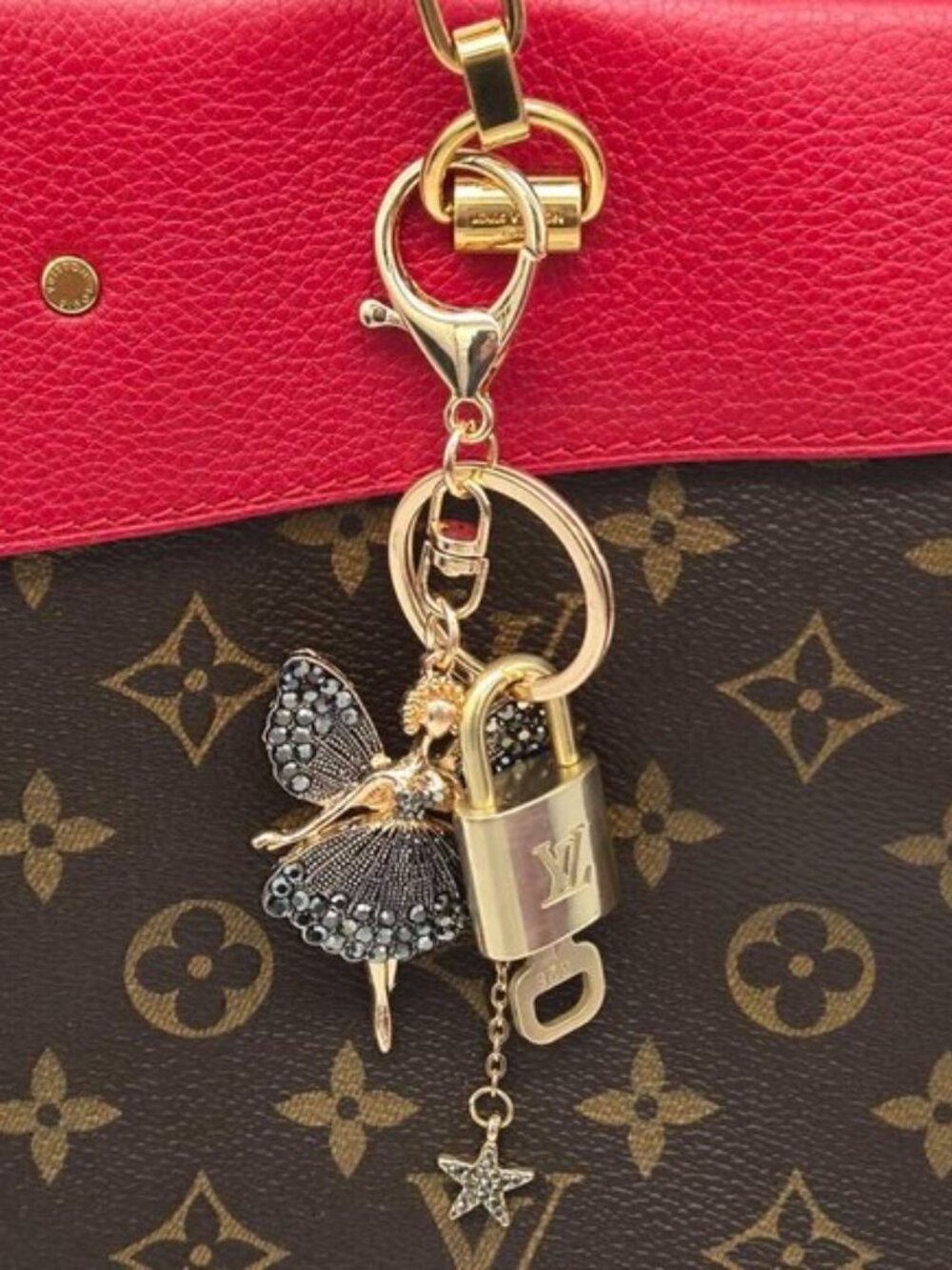 Louis Vuitton Gold Lock 🔒 Authentic LV Key + Unbranded Fairy Bag Charm - Picture 3 of 9